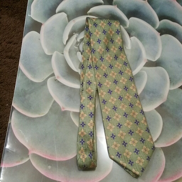 Privado Other - Privado silk neck tie